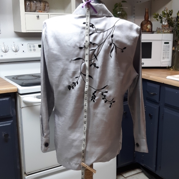 Petite Metallic Silver gray button up Shirt B9 - Picture 3 of 8